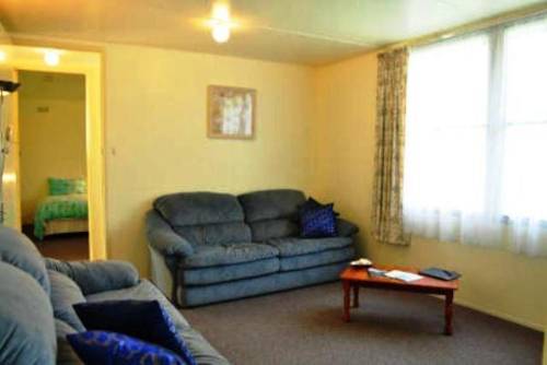 Greengate Cottages Strahan Room photo